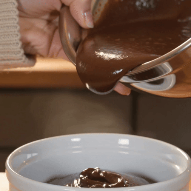 Mia's Sweet Swaps : 100 Guilt-Free Desserts